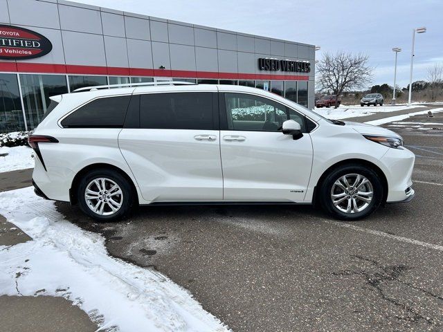 2021 Toyota Sienna Platinum