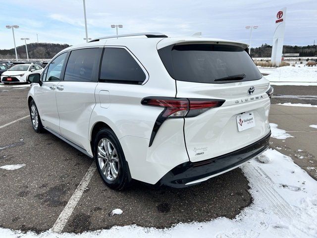 2021 Toyota Sienna Platinum