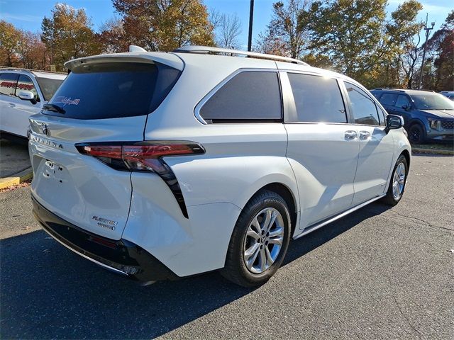 2021 Toyota Sienna Platinum