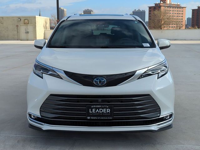 2021 Toyota Sienna Platinum