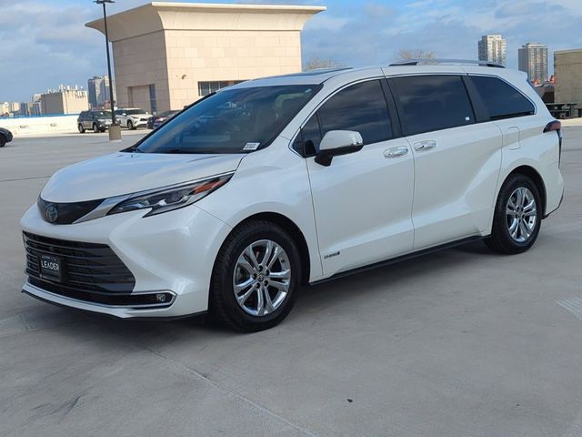 2021 Toyota Sienna Platinum