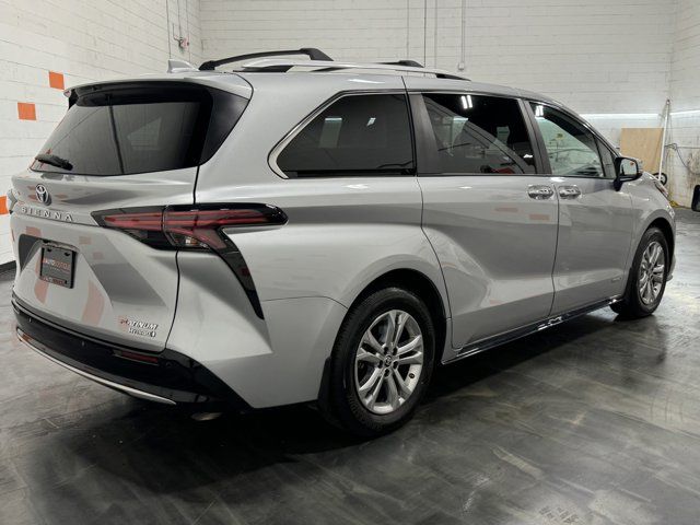 2021 Toyota Sienna Platinum