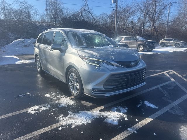 2021 Toyota Sienna Platinum