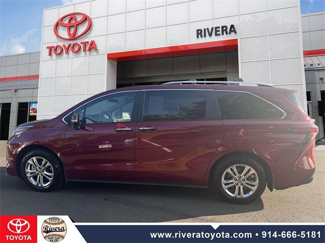 2021 Toyota Sienna Platinum