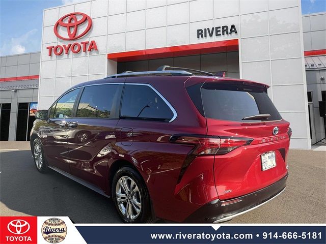 2021 Toyota Sienna Platinum