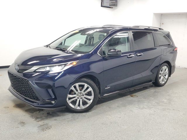 2021 Toyota Sienna XSE