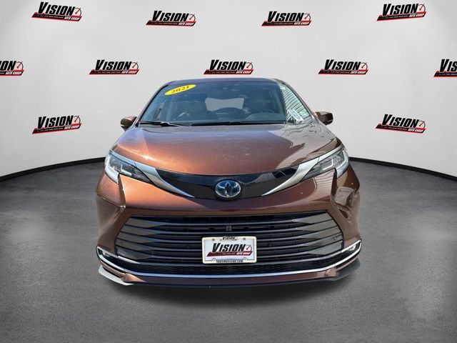 2021 Toyota Sienna Limited