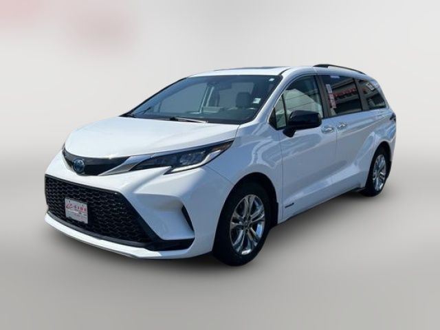 2021 Toyota Sienna XSE