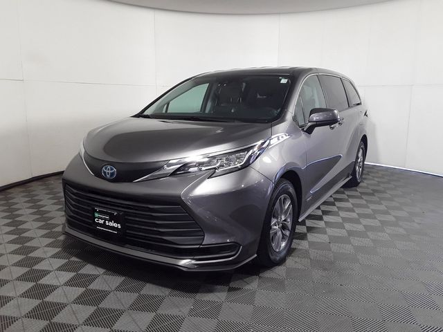 2021 Toyota Sienna LE