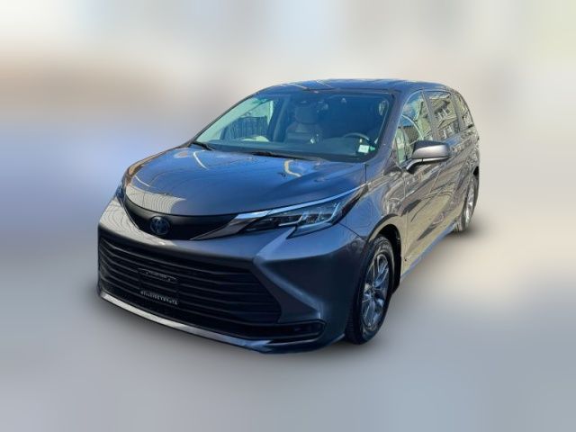 2021 Toyota Sienna LE