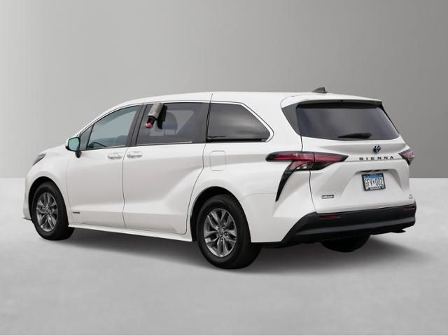 2021 Toyota Sienna XLE