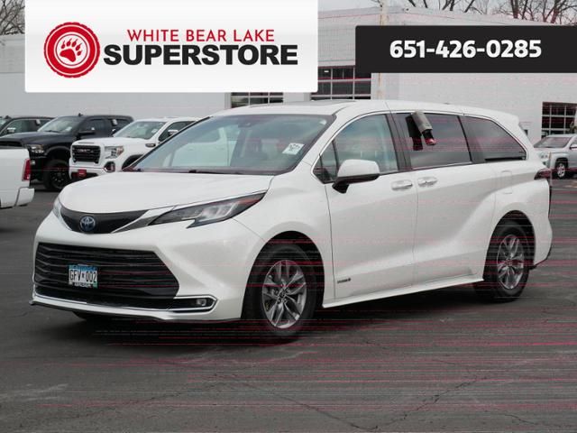 2021 Toyota Sienna XLE