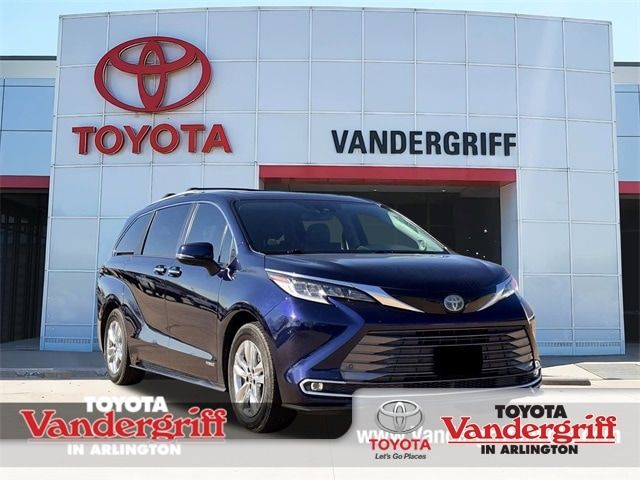 2021 Toyota Sienna Limited