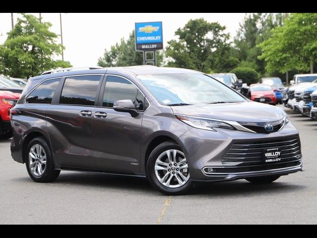 2021 Toyota Sienna Limited