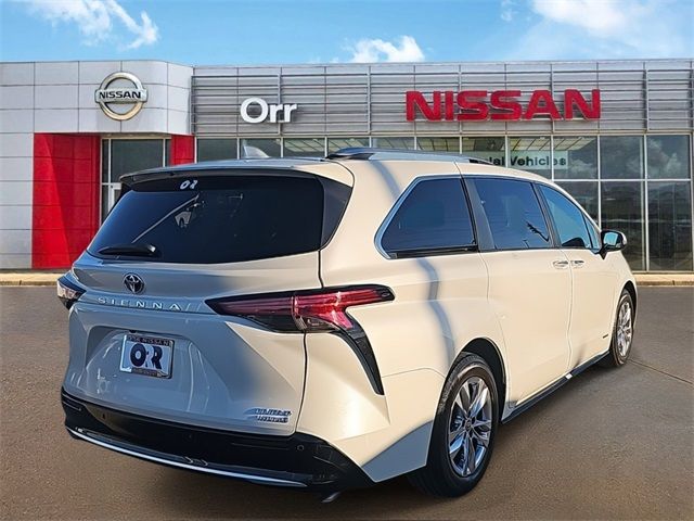 2021 Toyota Sienna Platinum