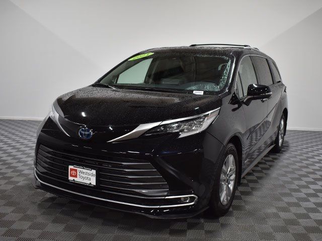 2021 Toyota Sienna Limited