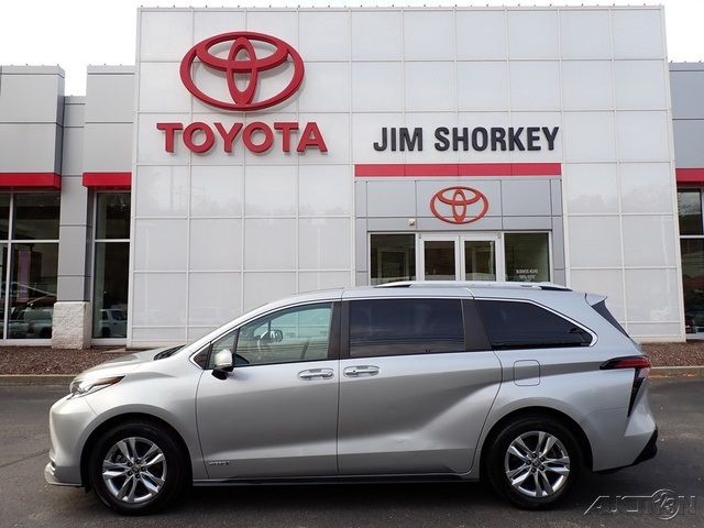 2021 Toyota Sienna Limited