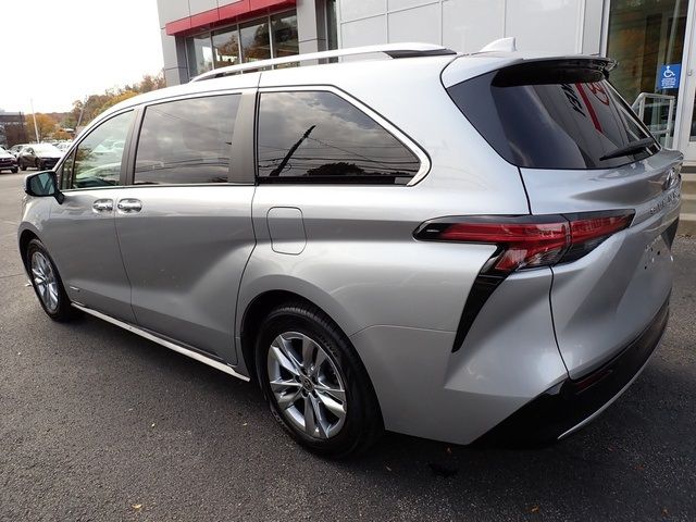 2021 Toyota Sienna Limited