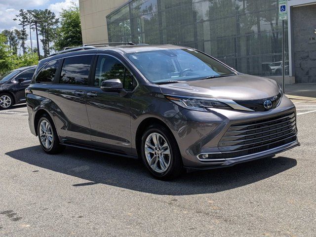 2021 Toyota Sienna 