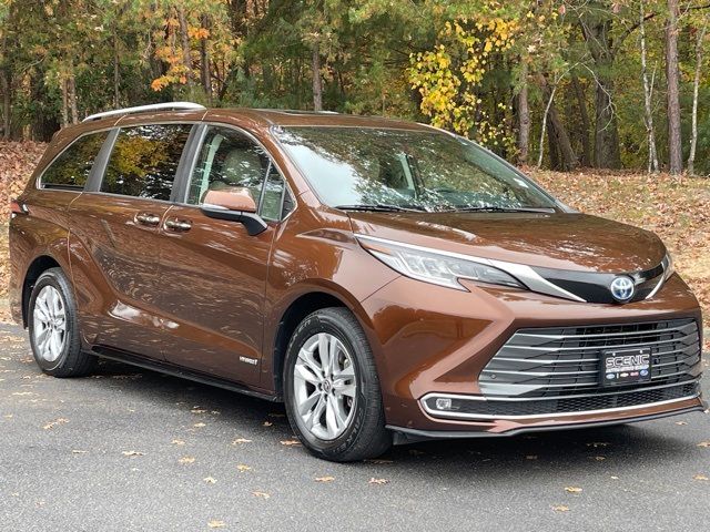 2021 Toyota Sienna Limited