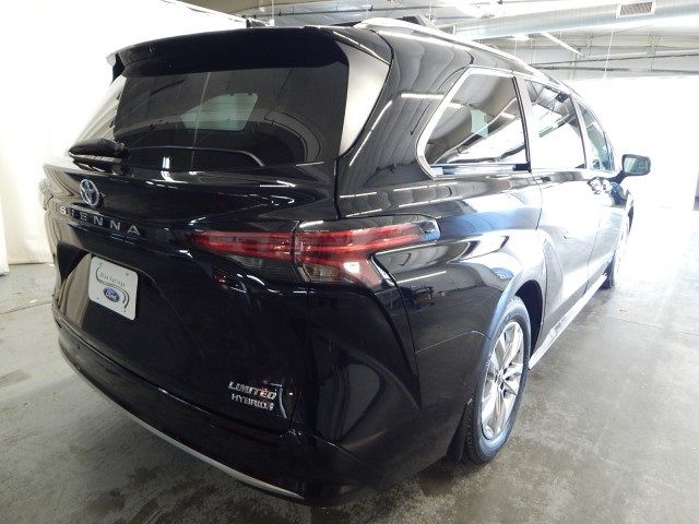 2021 Toyota Sienna Limited