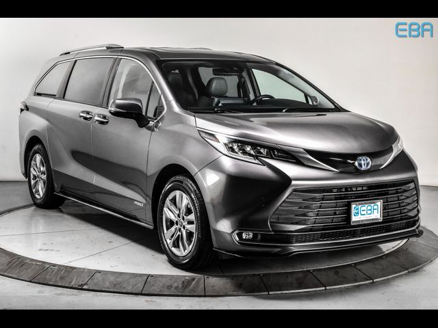 2021 Toyota Sienna Limited