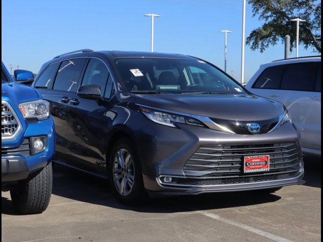 2021 Toyota Sienna Limited