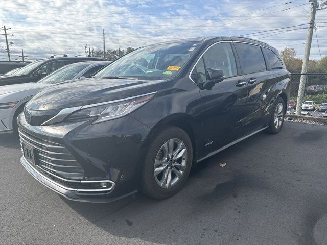 2021 Toyota Sienna Limited