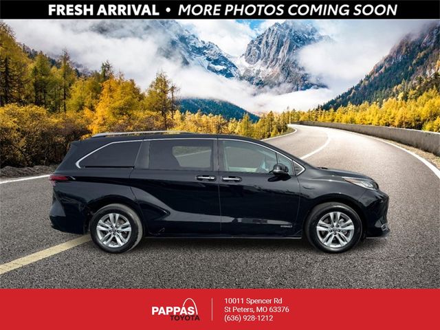 2021 Toyota Sienna Limited