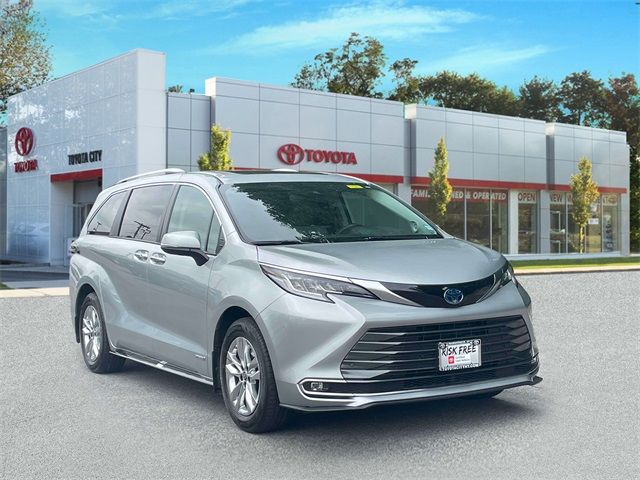 2021 Toyota Sienna Limited