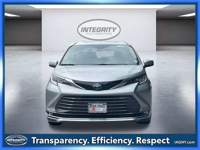 2021 Toyota Sienna Limited