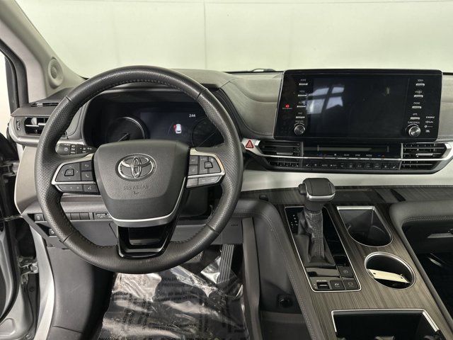 2021 Toyota Sienna Limited