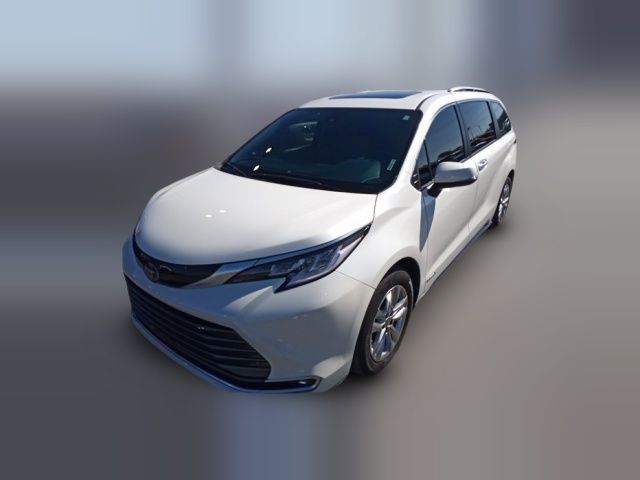 2021 Toyota Sienna 