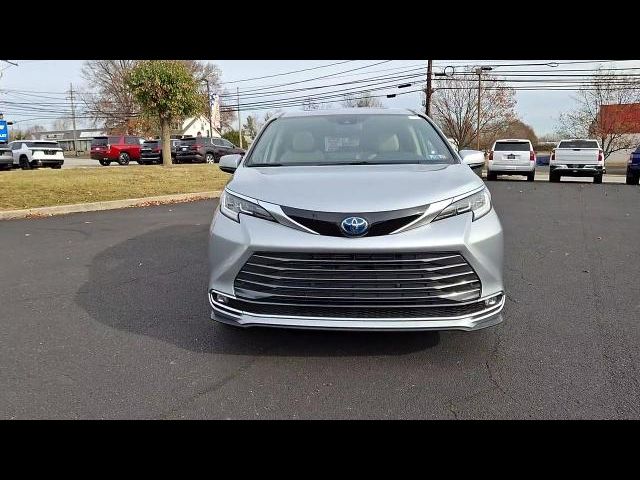 2021 Toyota Sienna Limited