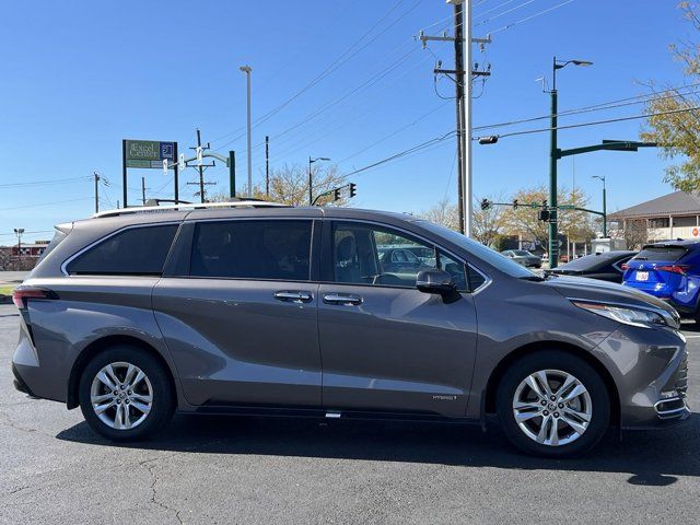 2021 Toyota Sienna Limited