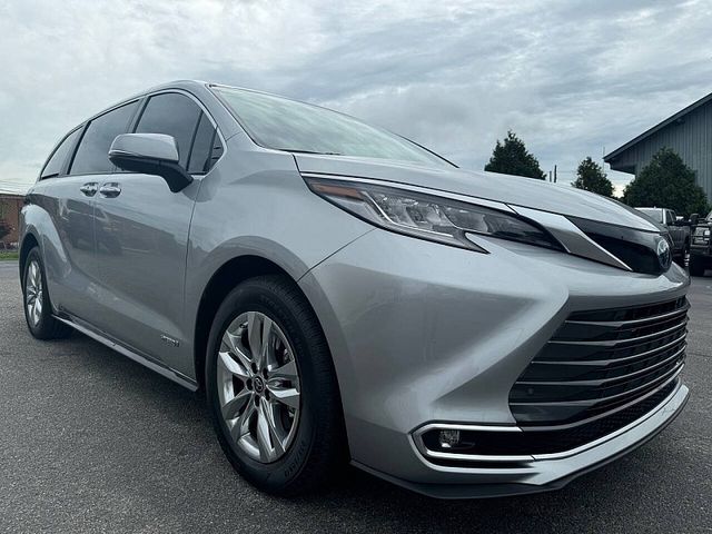 2021 Toyota Sienna Limited