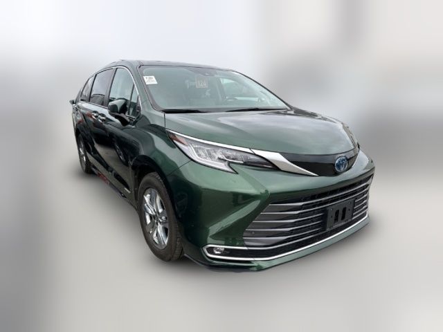 2021 Toyota Sienna Limited