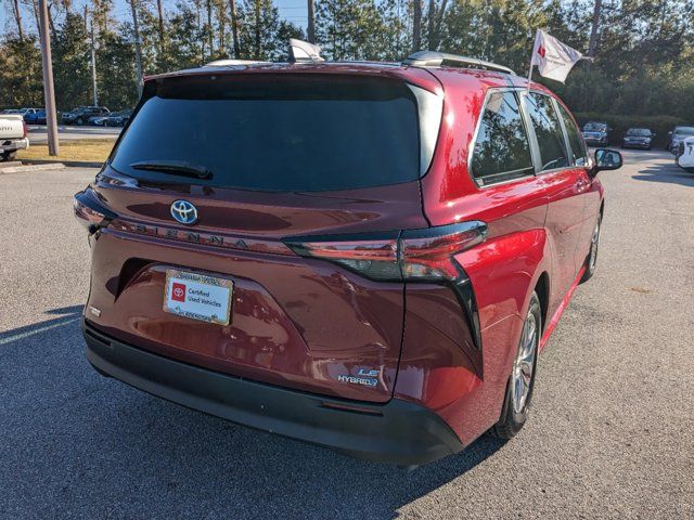 2021 Toyota Sienna LE