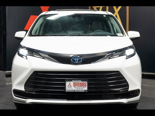 2021 Toyota Sienna LE