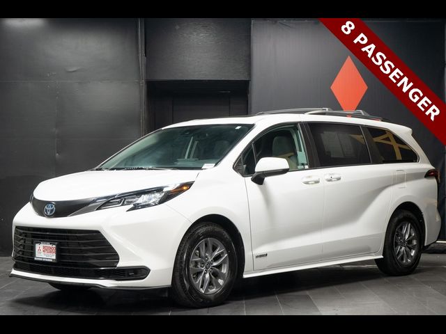 2021 Toyota Sienna LE