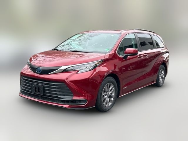 2021 Toyota Sienna LE