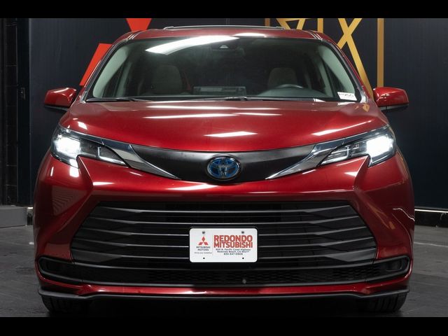 2021 Toyota Sienna LE