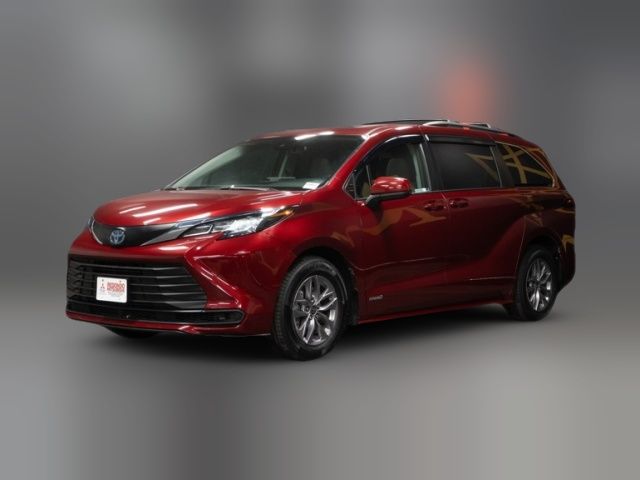 2021 Toyota Sienna LE