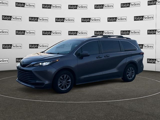 2021 Toyota Sienna LE