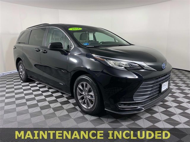 2021 Toyota Sienna LE