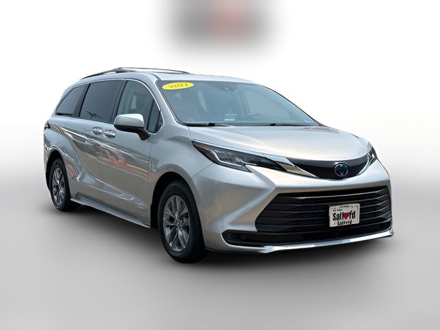 2021 Toyota Sienna LE