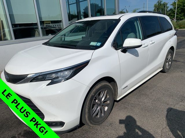 2021 Toyota Sienna LE