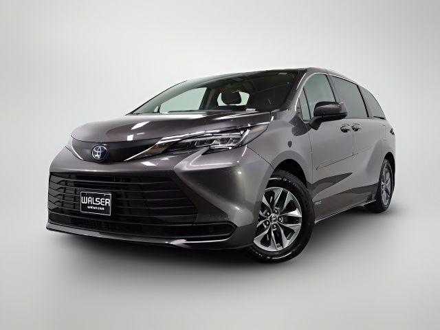 2021 Toyota Sienna LE