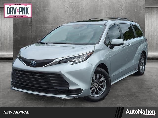 2021 Toyota Sienna LE