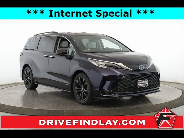 2021 Toyota Sienna LE